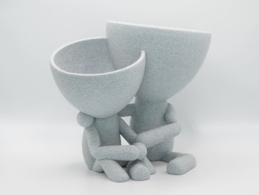 Hugging Couple Planter - Image 2